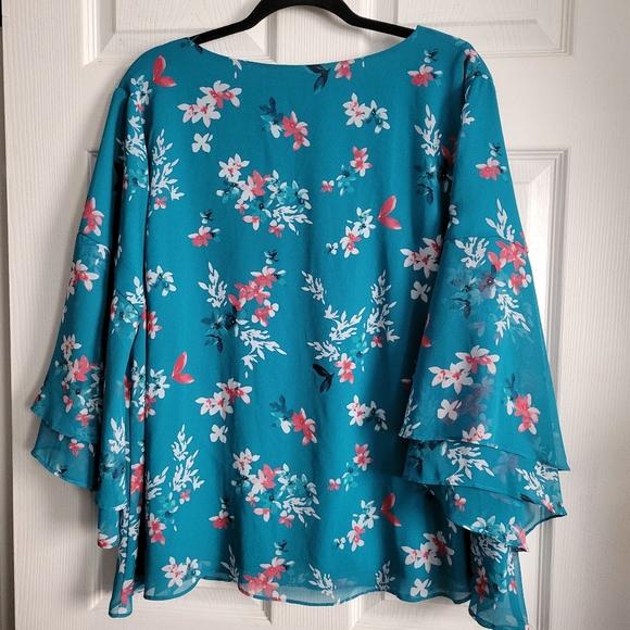 LANE BRYANT Floral Ruffle 3/4 Sleeve Blouse - Picture 9 of 10